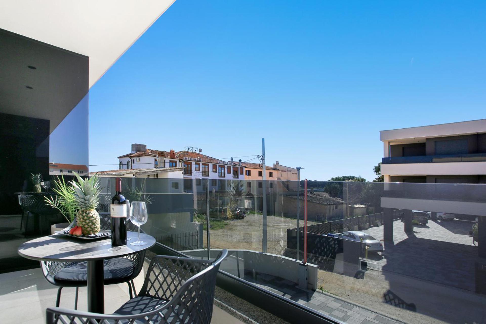 Fly Rooms Medulin - 50M From The Beach - New 2024 Room photo